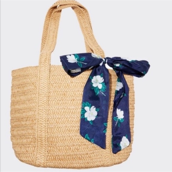 NWOT Draper James Everyday Straw Tote Bag with Floral Satin Scarf - Picture 3 of 7